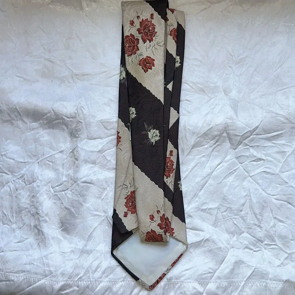 Vtg 70s Don Loper Diagonally Striped Floral Patterned Wide‎ Tie in Cream & Brown